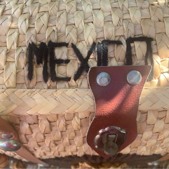 Large Woven Tote Wicker Rattan Vintage Leather Handwoven Mexican Tote Bag - Picture 3 of 15